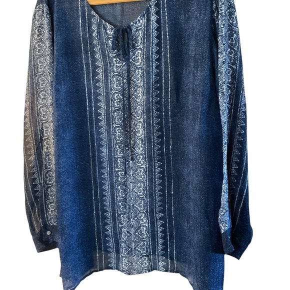 Vince Camuto Blue Puff Sleeve Blouse - Picture 4 of 8